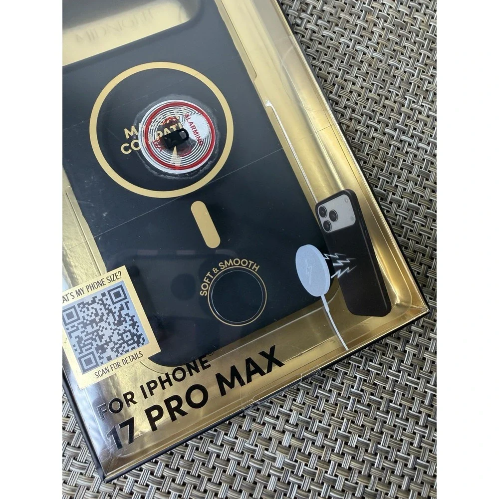 XO Poppy iPhone 17 Pro Max Midnight Black Magsafe Compatible Cellphone Case